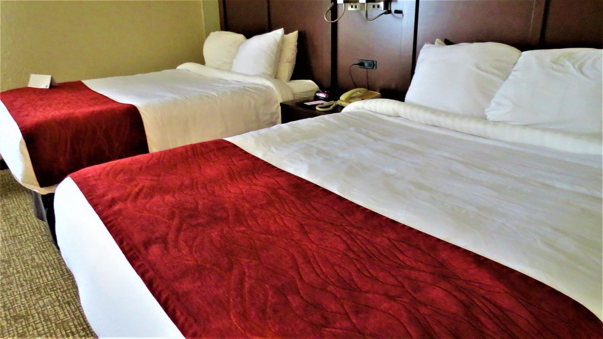 Comfort Inn & Suites Fairborn Near Wright Patterson Afb Kültér fotó