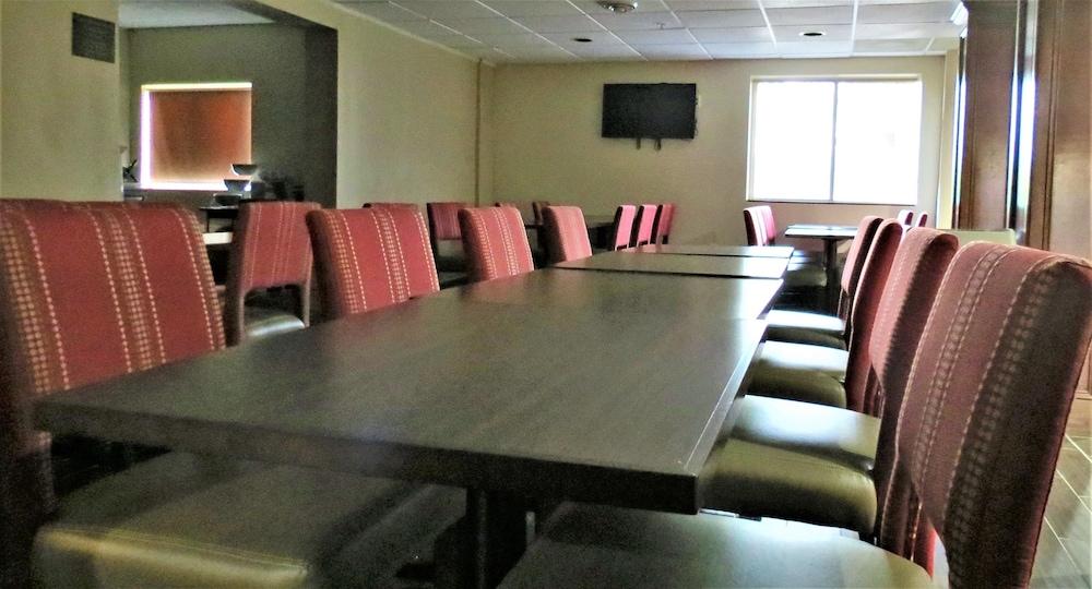 Comfort Inn & Suites Fairborn Near Wright Patterson Afb Kültér fotó