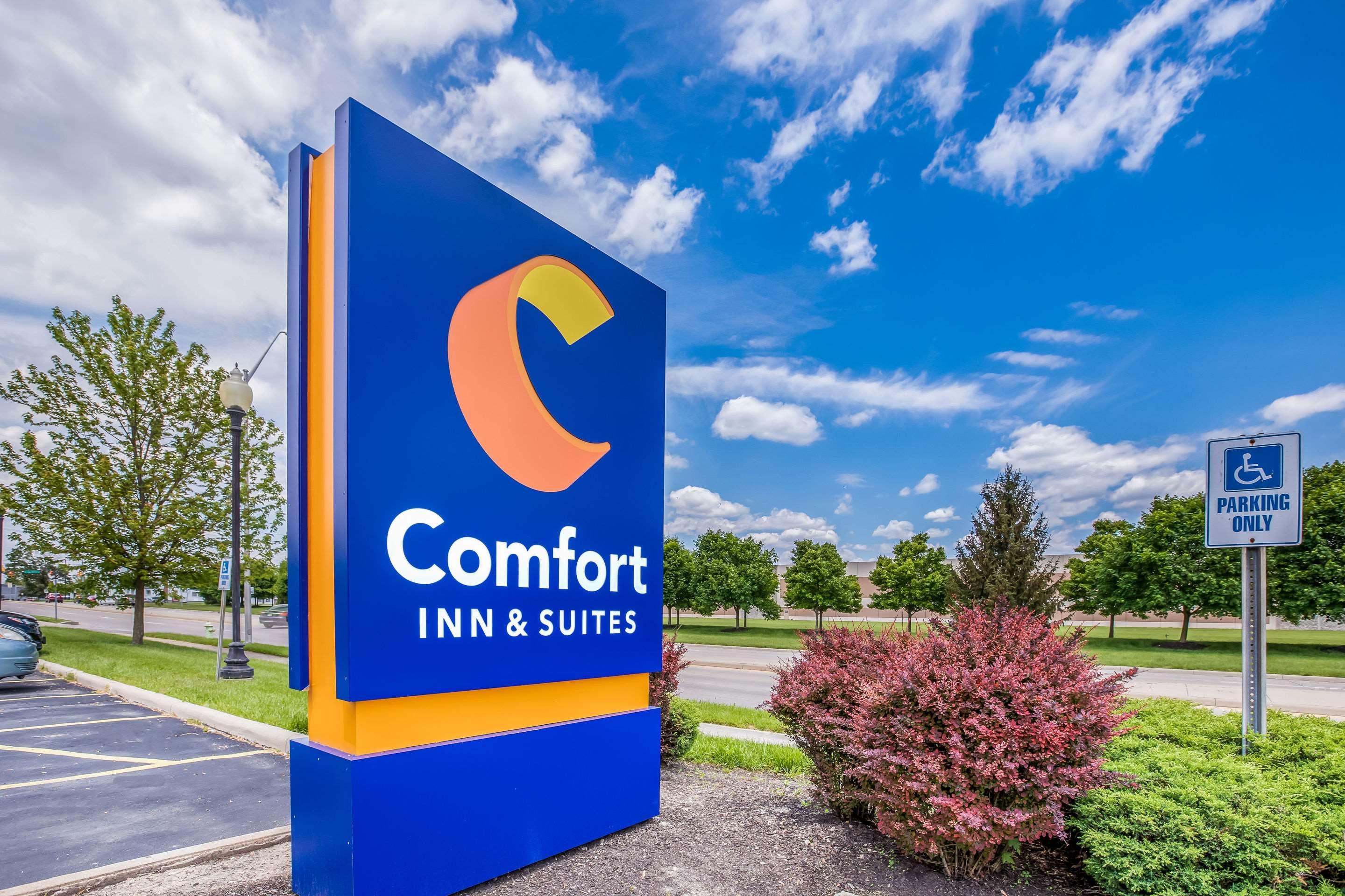 Comfort Inn & Suites Fairborn Near Wright Patterson Afb Kültér fotó