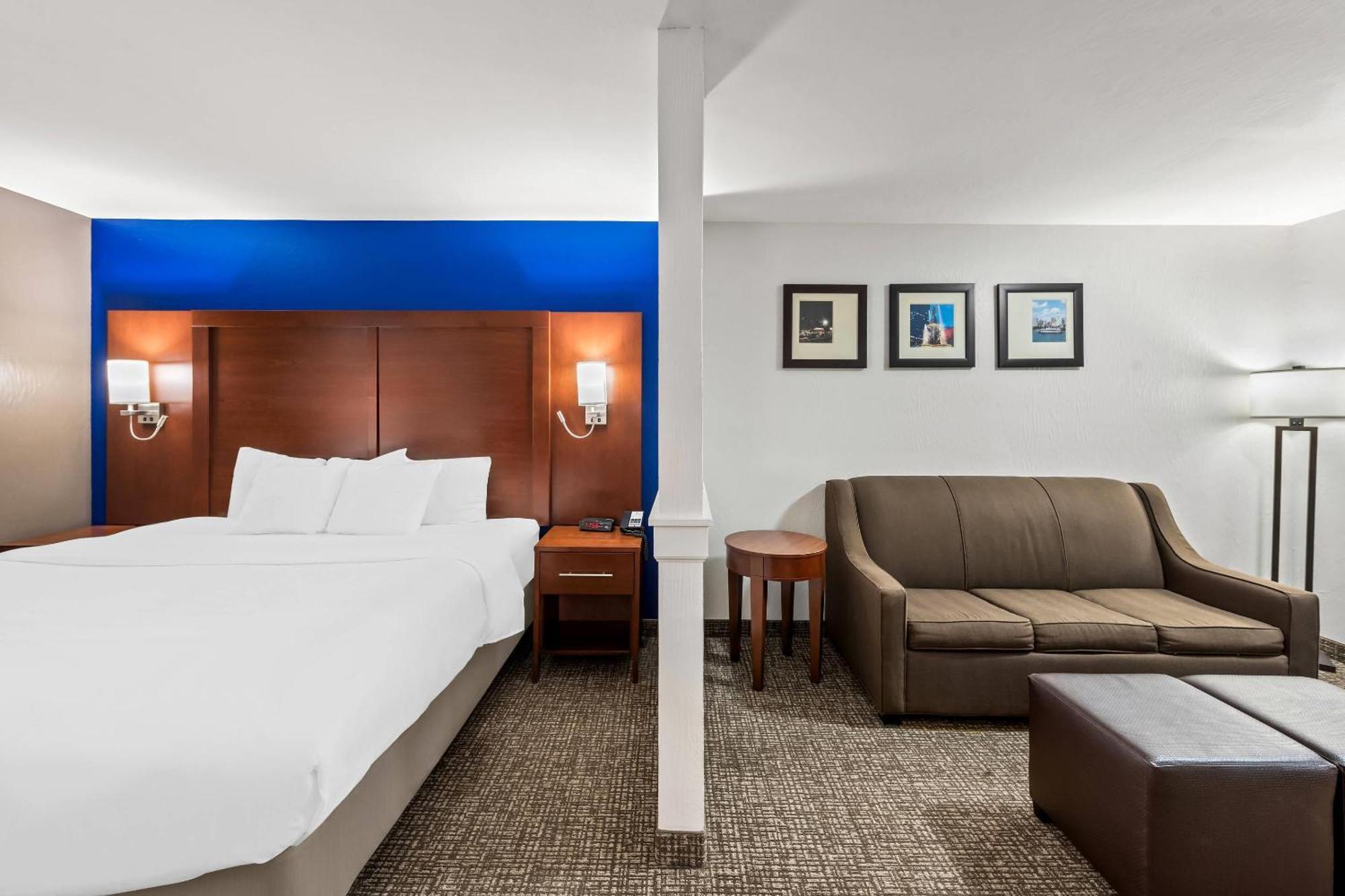Comfort Inn & Suites Fairborn Near Wright Patterson Afb Kültér fotó